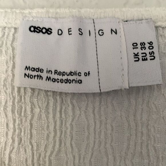 ASOS Design Textured White Crochet Trim Wrap Long Sleeve Mini Dress Size 6 - Picture 11 of 12